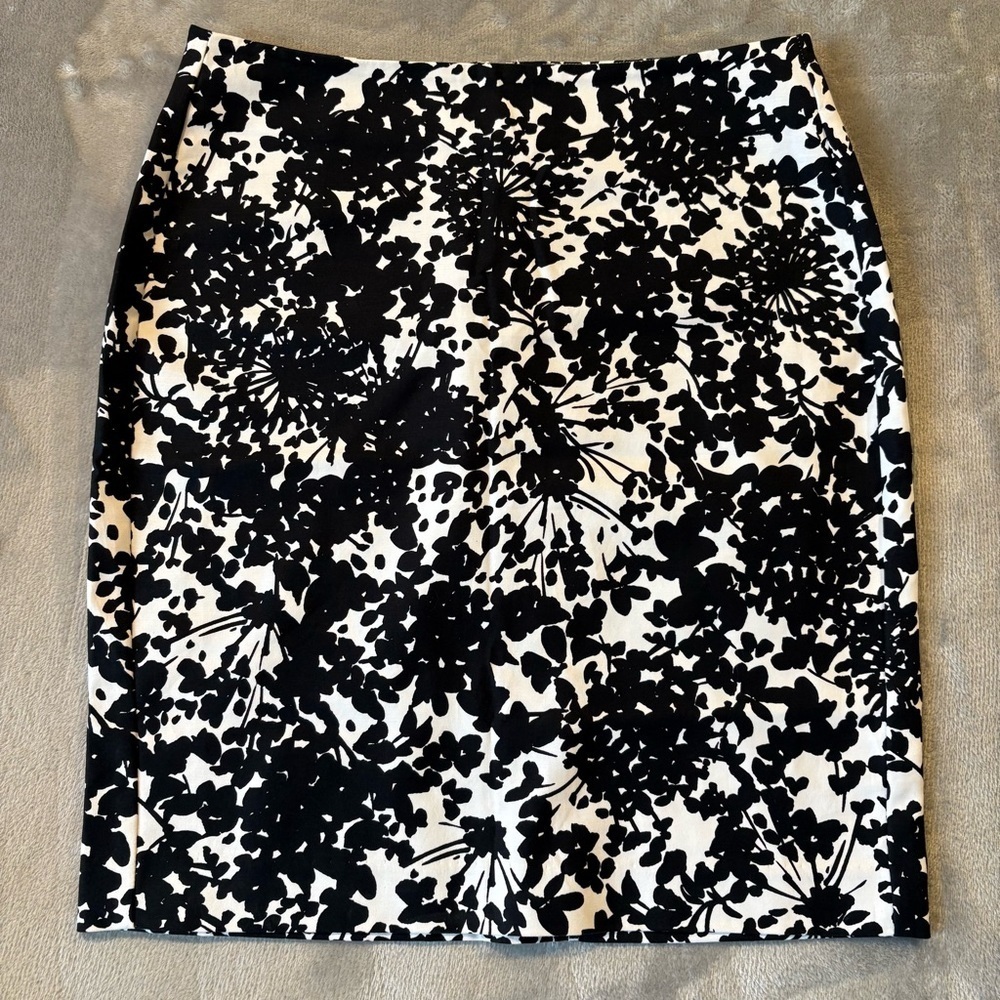 Banana Republic Monochrome Floral Office Pencil Skirt Sz 6